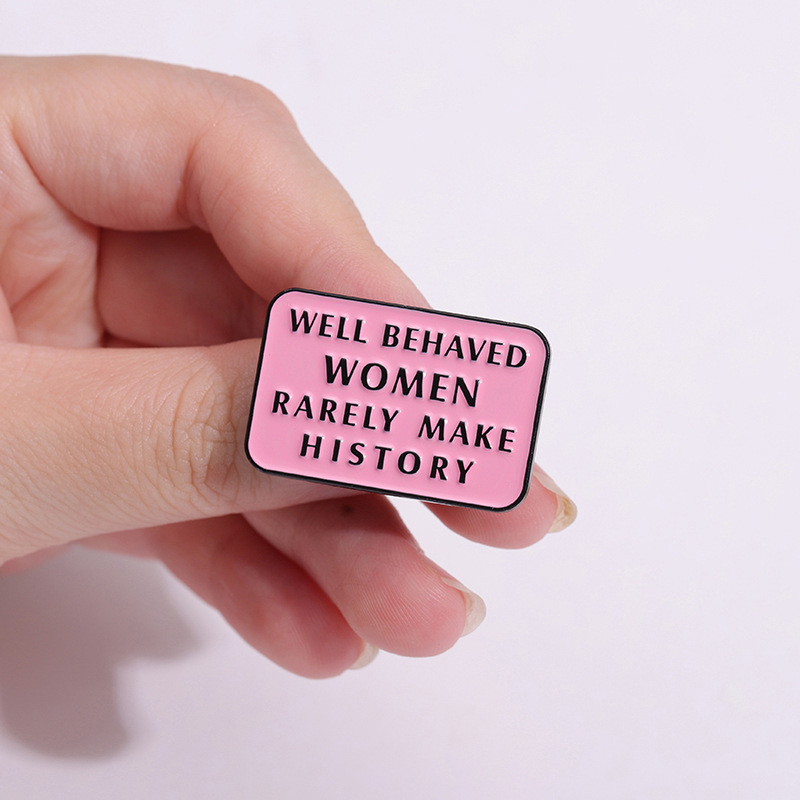 Feminist ische Emaille Pins gu – Jewelry Making History Bewertung und Preis