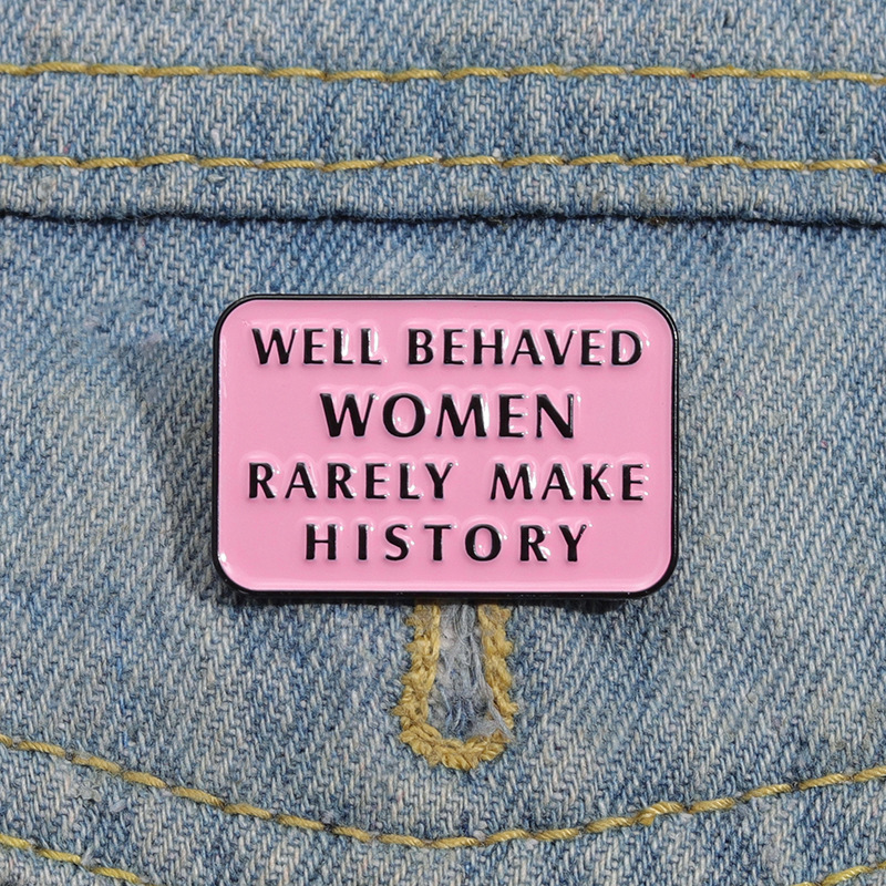 Feminist ische Emaille Pins gu – Jewelry Making History Bewertung und Preis